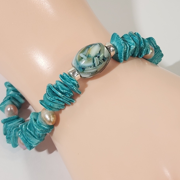 "Ocean Dreams" Bracelet With Sterling, Turquoise Shells, Freshwater Pearls & MOP - Picture 2 of 12